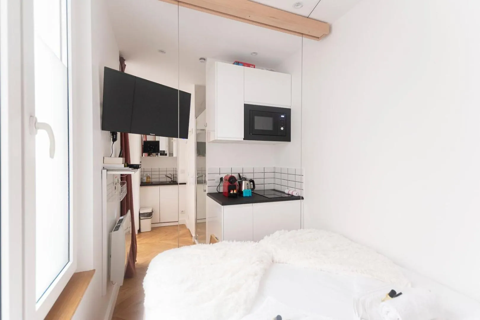 Super Mini - 2 Pax, Bed * Parigi